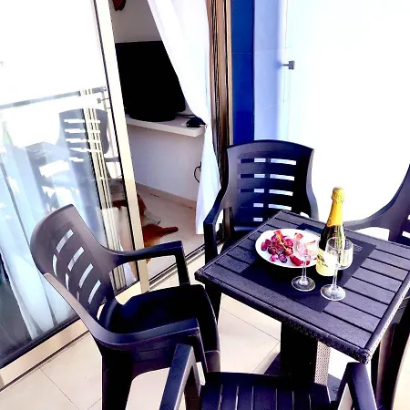 La Playa Blanca 1 Orbiplaya, Pool, Beach Front, Wifi تورّيفيِخا